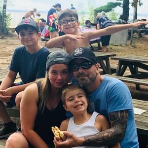 Meet your Posher, Dominic